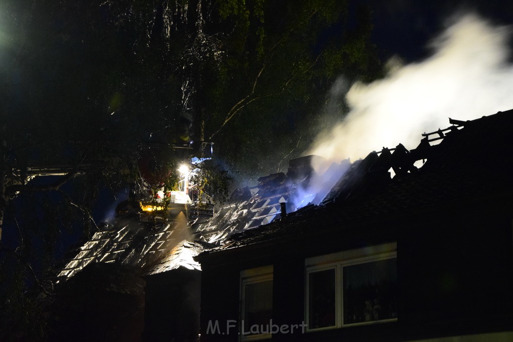 Grossfeuer Einfamilienhaus Siegburg Muehlengrabenstr P0609.JPG - Miklos Laubert